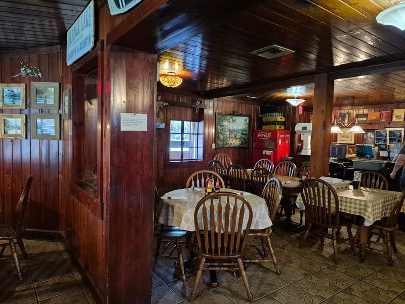 Yearling Restaurant, Cross Creek