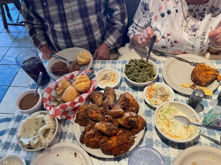 This Indiana Restaurant Has Been Serving Homestyle Comfort Food That Keeps Generations Of Families Coming Back