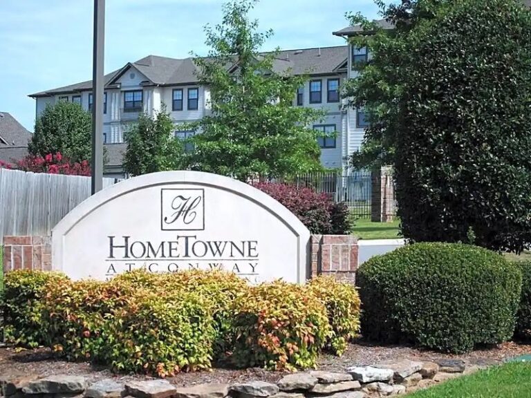 Retirees On A Budget Are Falling For This Overlooked Arkansas Town