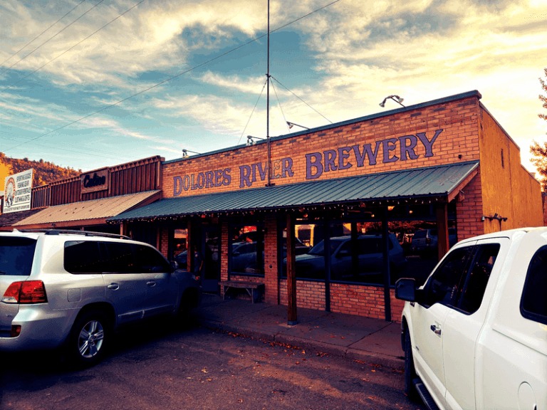 This Old-School Colorado Drive-In Still Serves Root Beer Floats At Your Car Window