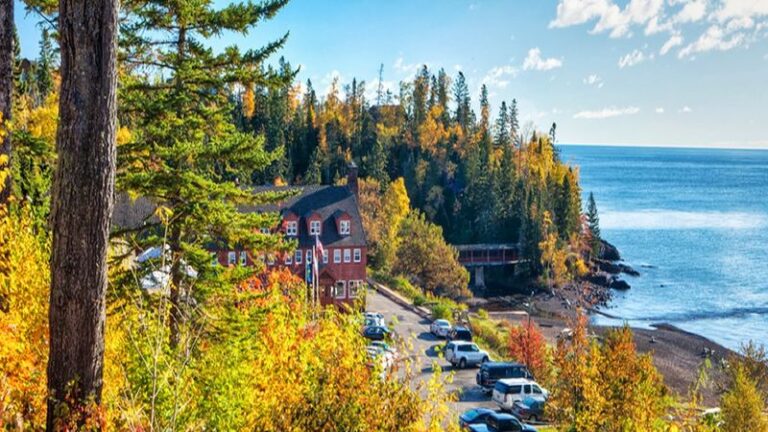 Sunday Brunch Fills Every Table At This Historic Minnesota Lodge On A Northern Lake