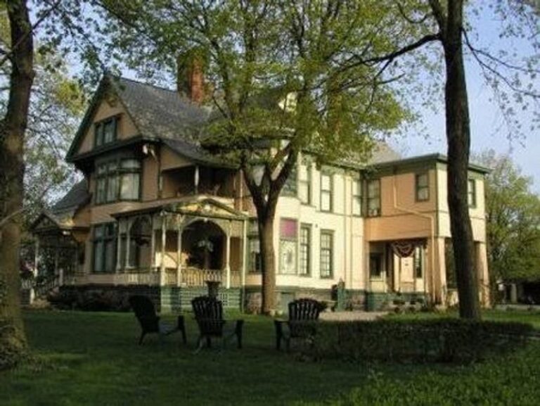 This Grand Victorian Mansion In South Bend Welcomes You For A Night By The Fireplace With A Candlelit Breakfast