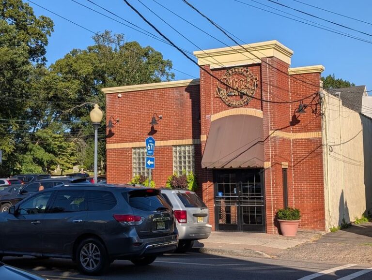 The Best Pizza In New Jersey Is Served Inside This Charming Hidden-Gem Restaurant