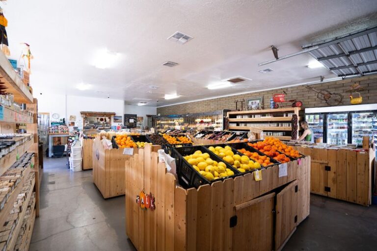 These 9 Arizona Roadside Fruit Stands Sell The Sweet Corn And Citrus Locals Swear By