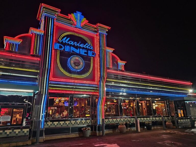 This Neon-Fronted Georgia Diner Serves Big Old-School Breakfasts Around The Clock, And It Stays Packed With Regulars
