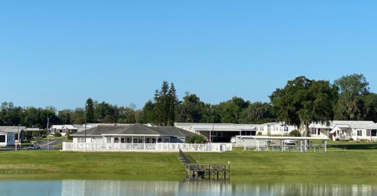 Retirees Are Settling Into This Central Florida 55+ Lake Community Where Golf, Fishing, And Friendly Neighbors Come Cheap