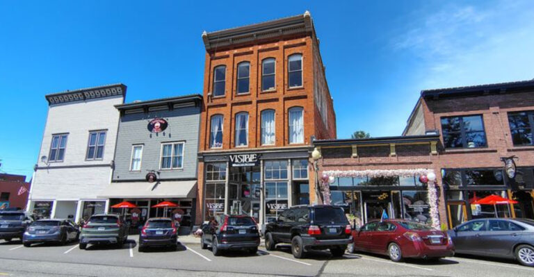 Retirees Are Falling For This Peaceful Indiana Small Town Where The Cost Of Living Stays Refreshingly Low