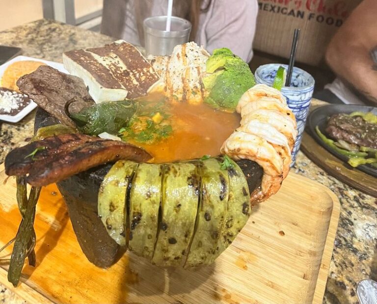 This Orlando Mexican Restaurant Draws Thousands Of Rave Reviews For Its Standout Molcajete