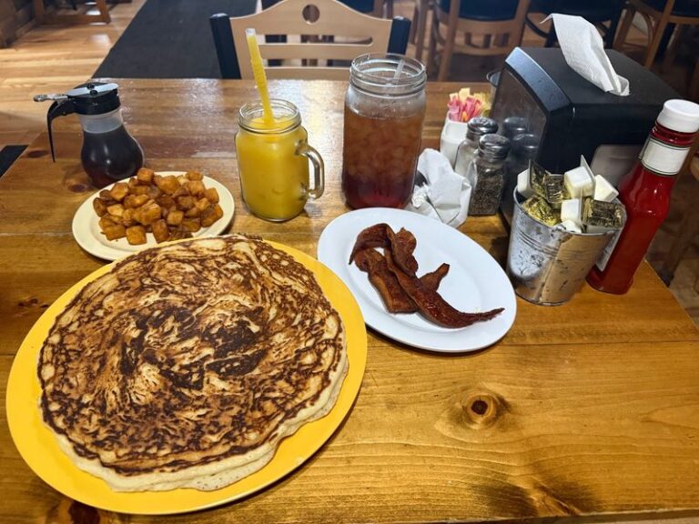 This Beloved Bastrop Cafe Serves Home-Style Breakfast And Portions Too Big To Finish