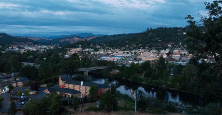 Retirees Are Flocking To This Peaceful Oregon Town For Its Affordable, Slower-Paced Lifestyle