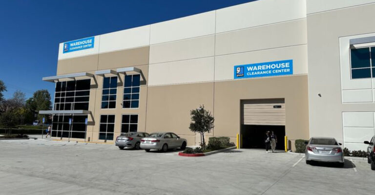 Fill An Entire Shopping Cart For Just $25 At This Incredible California Thrift Store