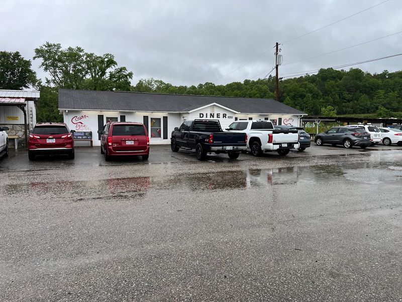 In A Small North Carolina Town, This Cozy Country Diner Makes You Feel Like A Regular Over Home-Style Breakfasts And Biscuits And Gravy