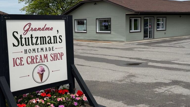 These 7 Small-Town Indiana Ice Cream Parlors Scoop The Homemade Flavors Locals Drive Miles For