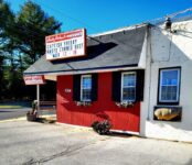 People Drive From All Over Maryland For The Smoked Barbecue At This Beloved Roadside Pit