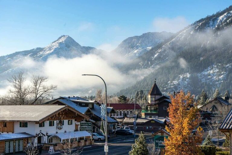 This Charming Bavarian Village In Washington Is The Perfect Spot For A Relaxing Day Trip