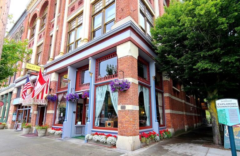Spend The Night In This Beautifully Restored 1889 Washington Hotel Full Of Frontier Charm