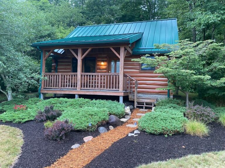 These 7 Indiana Cabin Getaways Let You Fall Asleep To The Sound Of The Woods