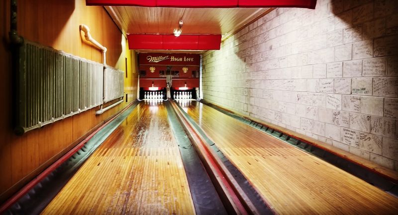 Step Inside One Of America’s Oldest Operating Bowling Alleys, Right Here In Wisconsin
