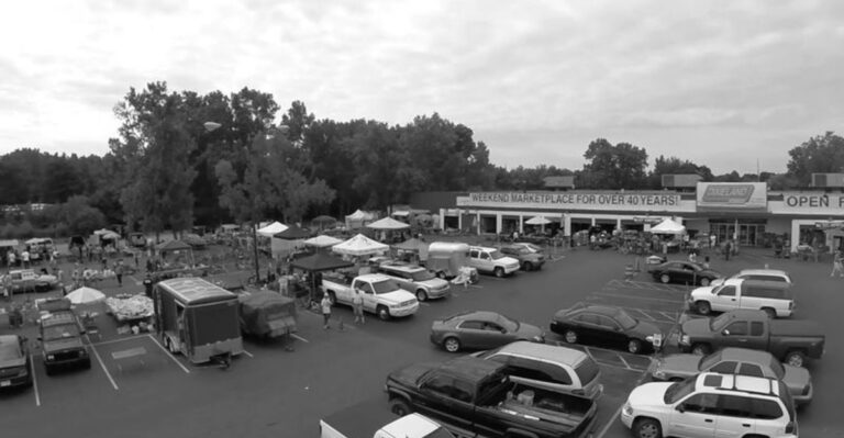 This Giant Michigan Flea Market Is Packed With Treasures And Takes All Day To Explore