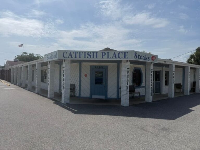 This Family-Run St. Cloud Restaurant Piles Your Plate With Florida Catfish, Gator, And Frog Legs