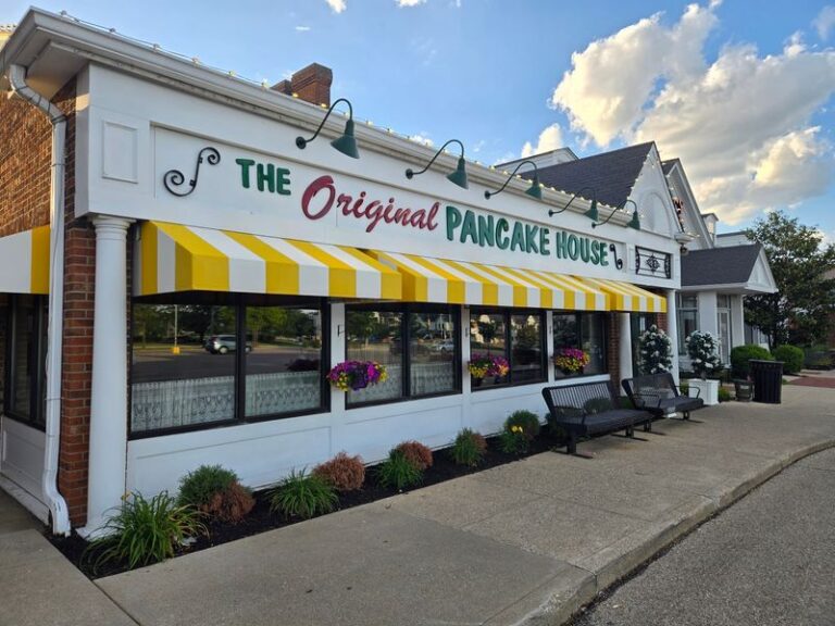 People Drive From Across Washington For Breakfast At This Small-Town Diner
