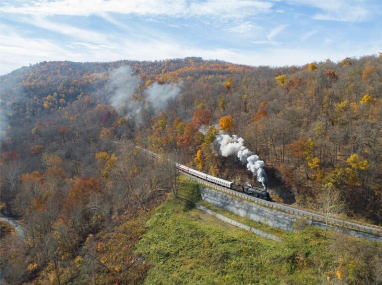 This Hidden Maryland Scenic Train Ride Is One Of The Most Magical Trips In The State