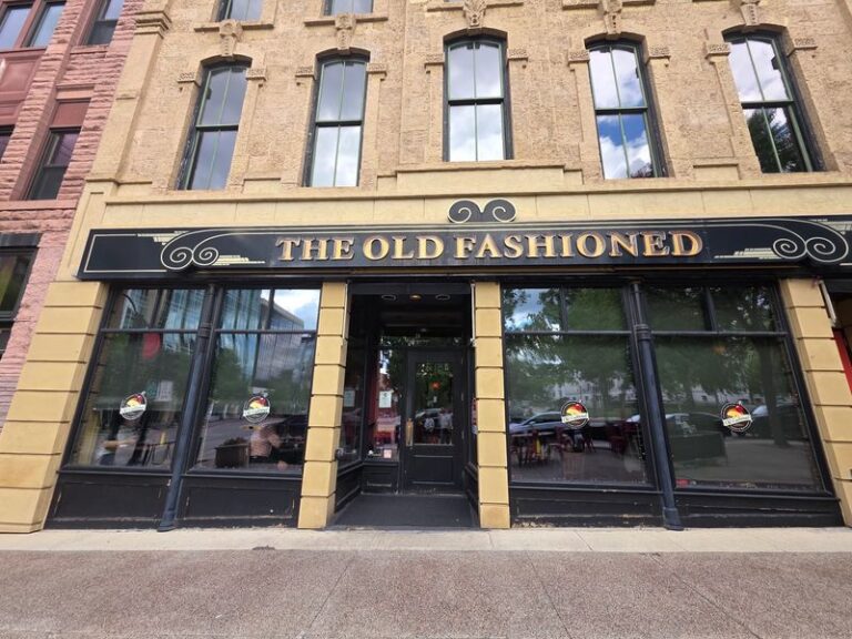 This Wisconsin Restaurant Perfectly Blends Rustic Charm With Some Truly Remarkable Food