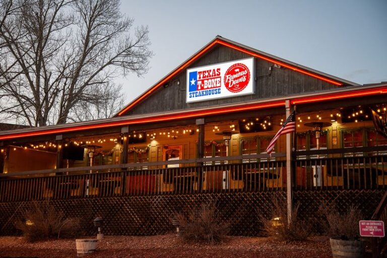 You’ll Drive Clear Across Texas For The Chicken Fried Steak At These 9 Beloved Small-Town Diners