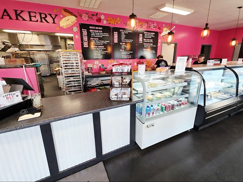 8 Sisters Bakery & Cafe, Mt Gilead, OH