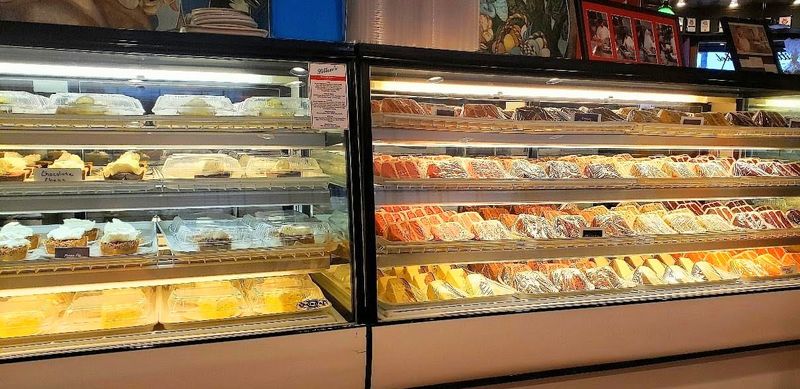 A Bakery Case That Steals the Spotlight A Bakery Case That Steals the Spotlight