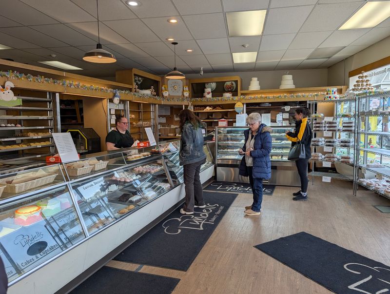 A Bakery Older Than the Modern Doughnut Craze