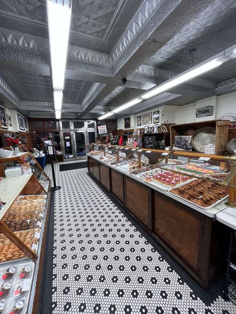 A Century of Family Baking