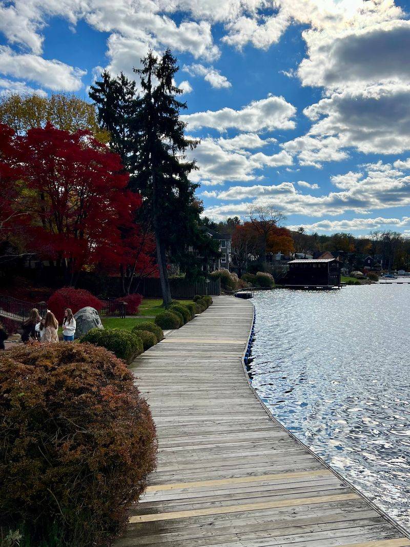 A Community That Retirees Gravitate Toward A Community That Retirees Gravitate Toward