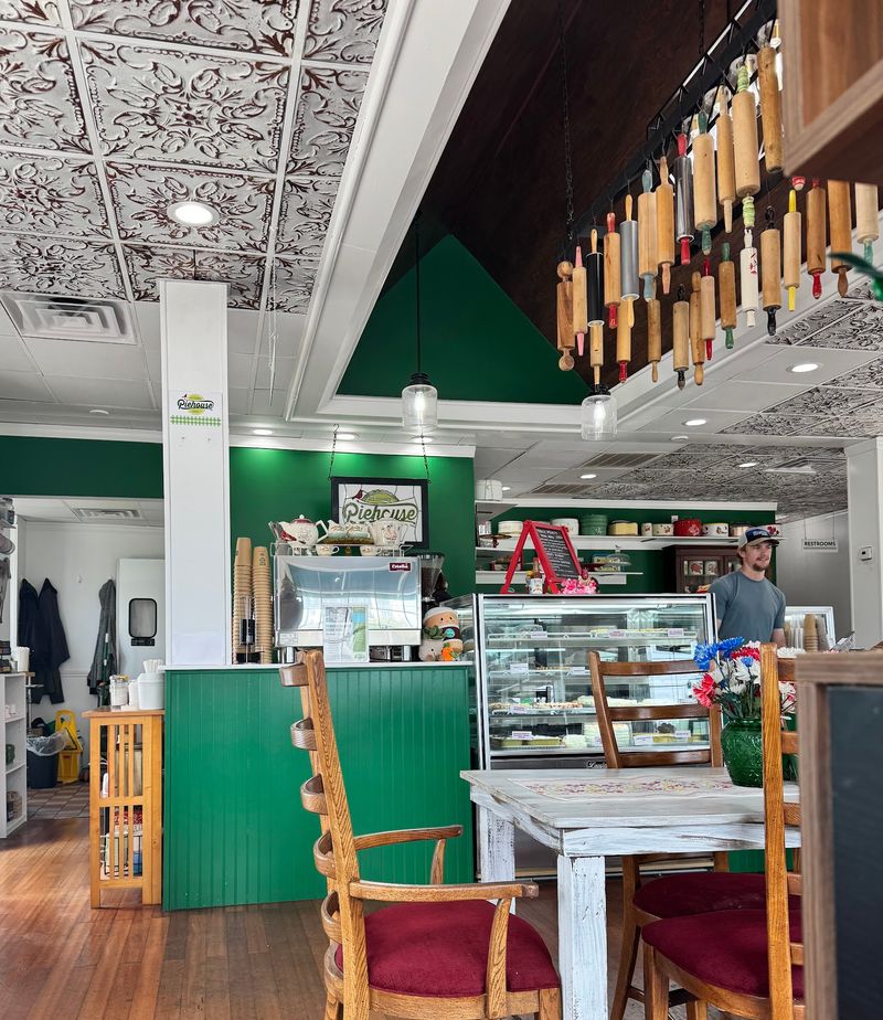 A Corner Bakery With A Devoted Following