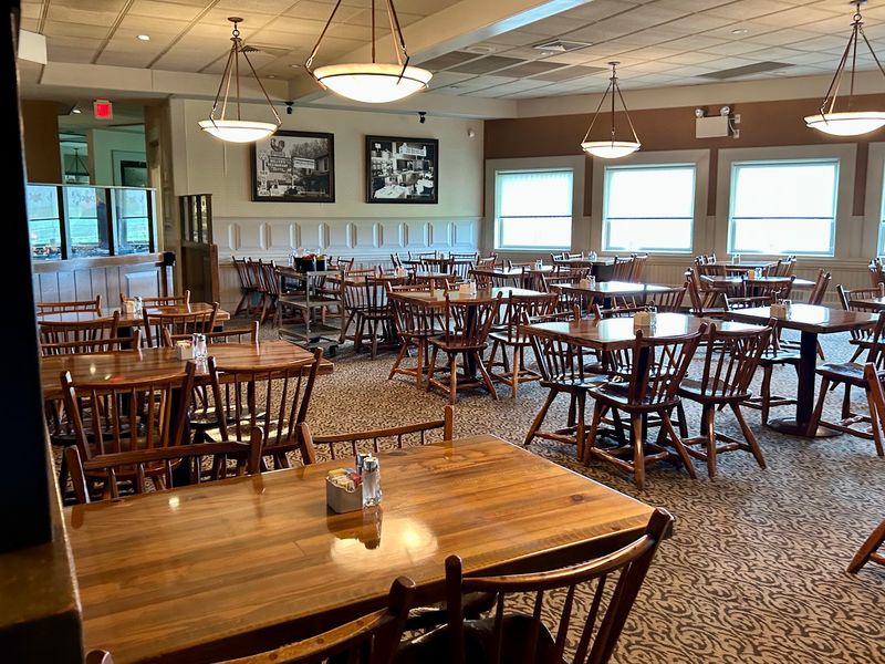 A Country Dining Room With Real Character