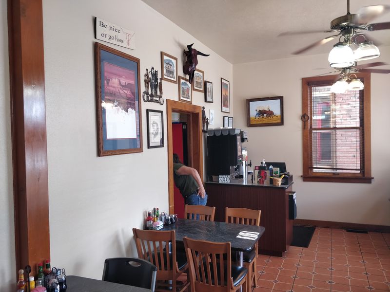 A Cozy Atmosphere That Keeps Folks Lingering