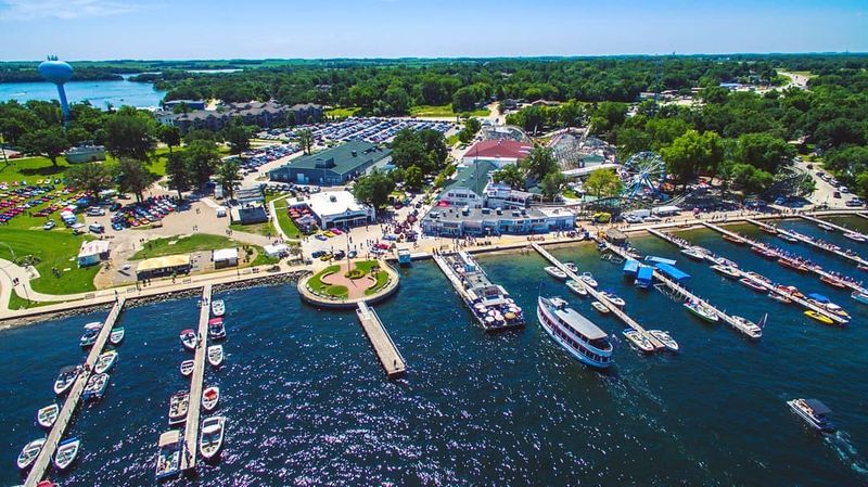 A Cruise Aboard The Queen II