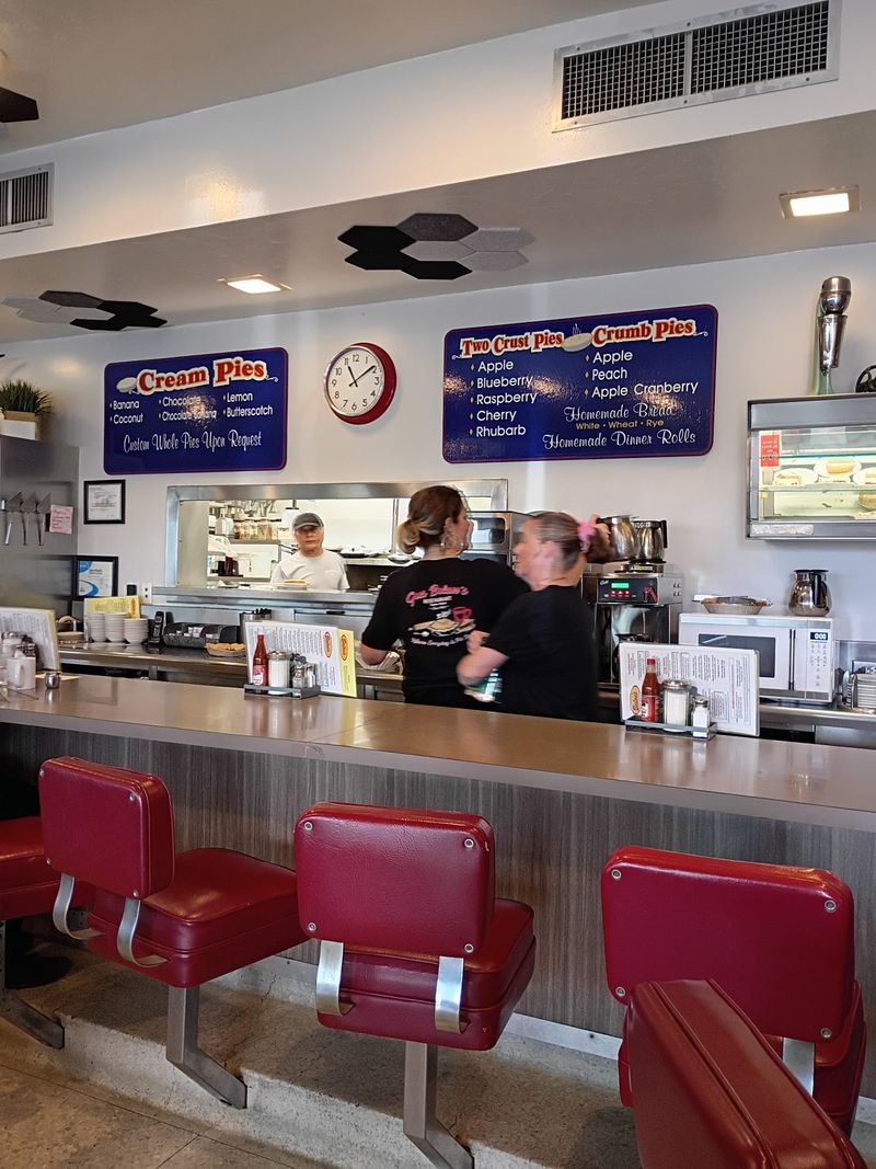 A Diner That Time Almost Forgot
