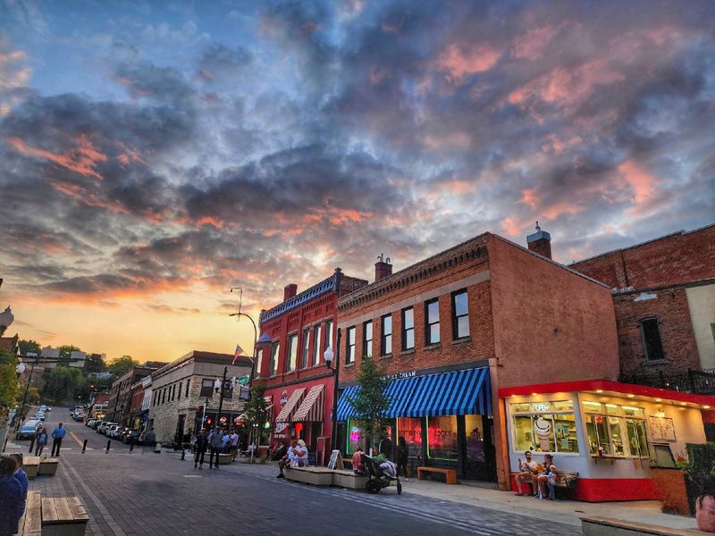 A Downtown Built For Strolling A Downtown Built For Strolling