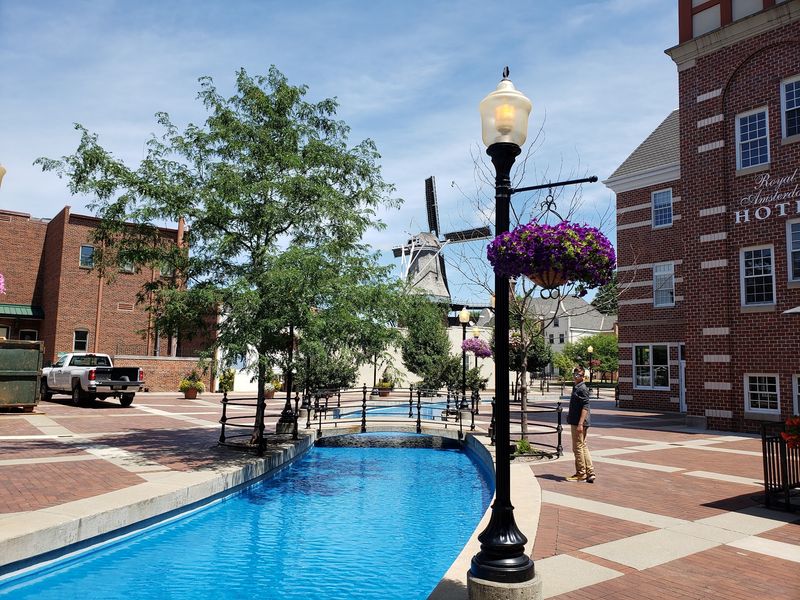 A Downtown Built for Strolling