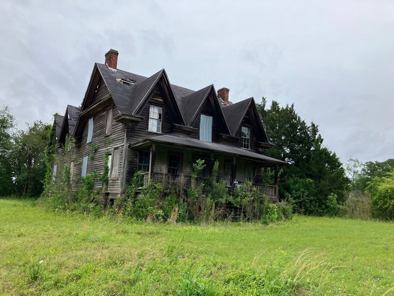 A Fading Beauty Worth The Detour