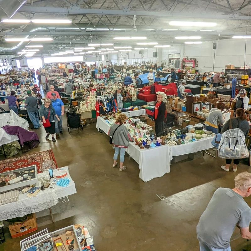 A Fairgrounds Built for Bargain Hunters A Fairgrounds Built for Bargain Hunters