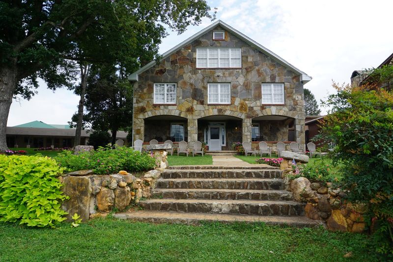 A Farm Resort on Franklin Street in Dillard