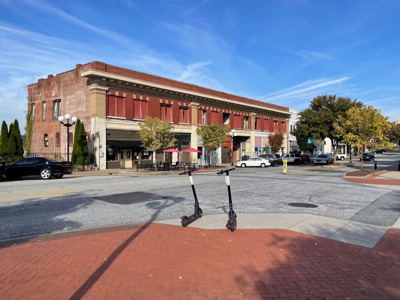 A Food Scene Bigger Than the Town