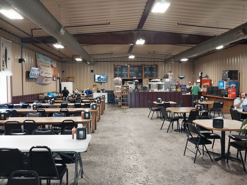 A Gathering Spot Where Locals Line Up