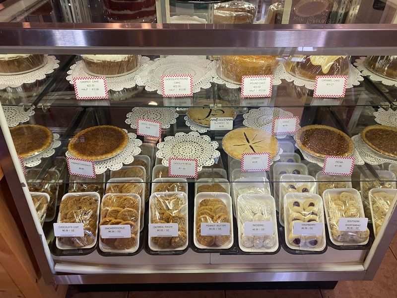 A Genuine Taste Of Amish Baking