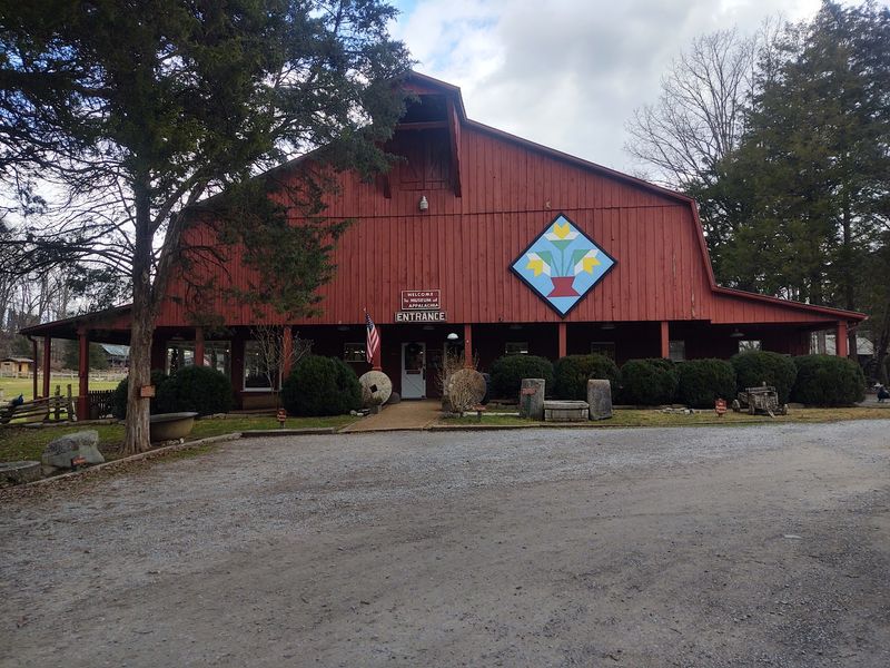 A Gift Shop Worth Lingering In A Gift Shop Worth Lingering In