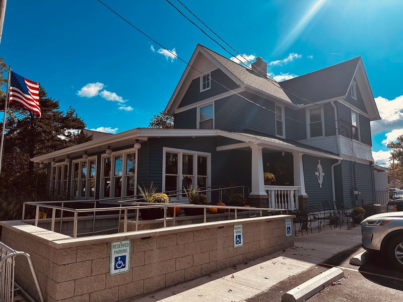 A Lake Road Favorite in Avon Lake