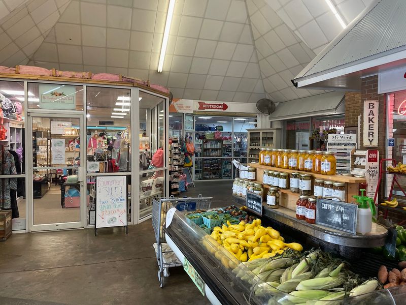 A Market And Gift Shop To Browse A Market And Gift Shop To Browse