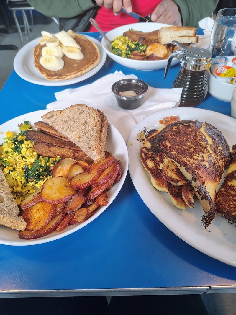 A Menu That Welcomes Plant-Based Eaters A Menu That Welcomes Plant-Based Eaters